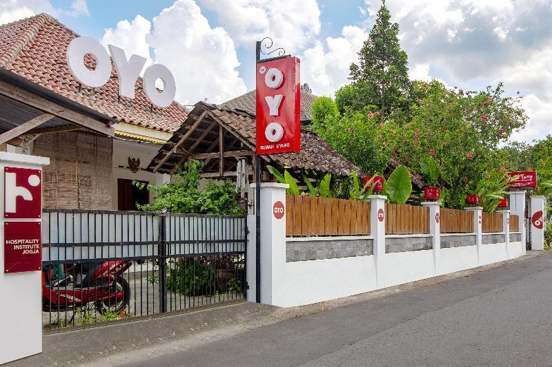 Oyo-287鲁玛艾扬酒店 日惹 外观 照片